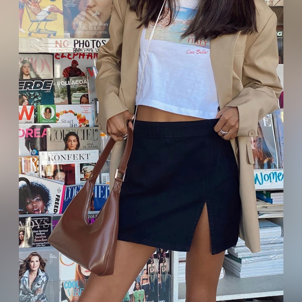 PRINCESS POLLY LIONESS THE LOLA MINI SKIRT BLACK